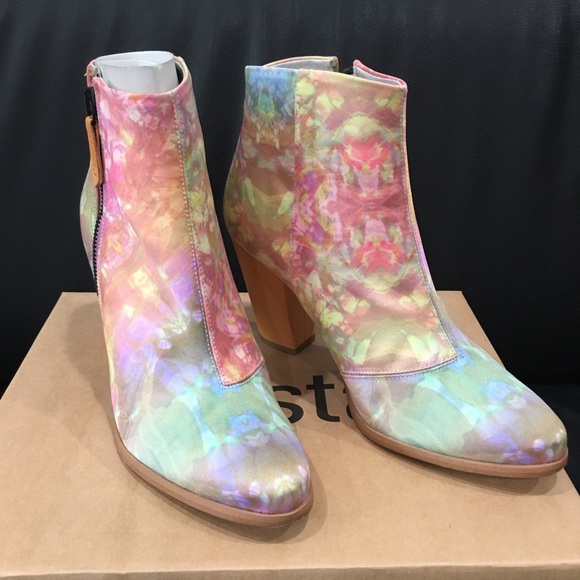 Miista Val Tex Prism Ankle Boots - Picture 2 of 4